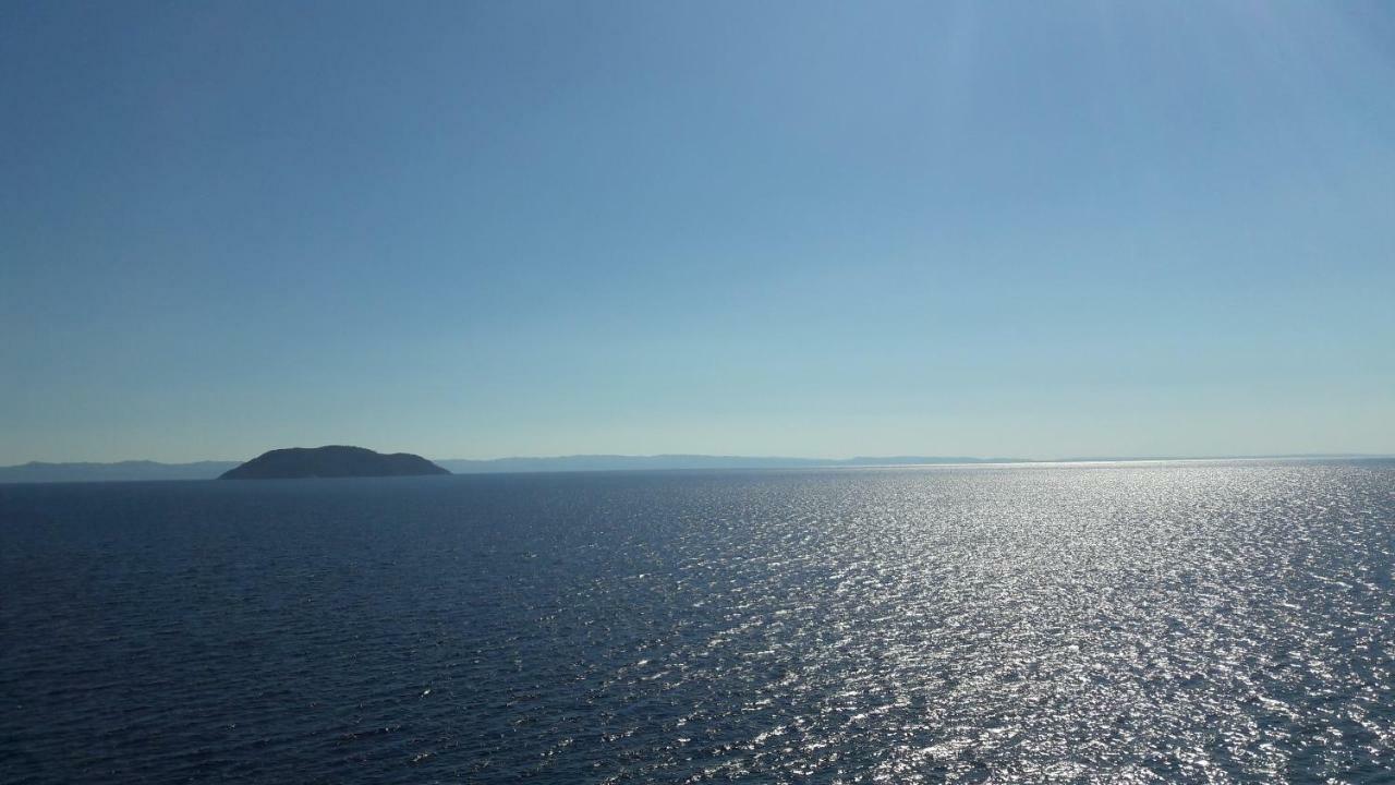 Casa Bianca Μεζονέτα Με Θέα Στη Θάλασσα Lägenhet Neos Marmaras Exteriör bild