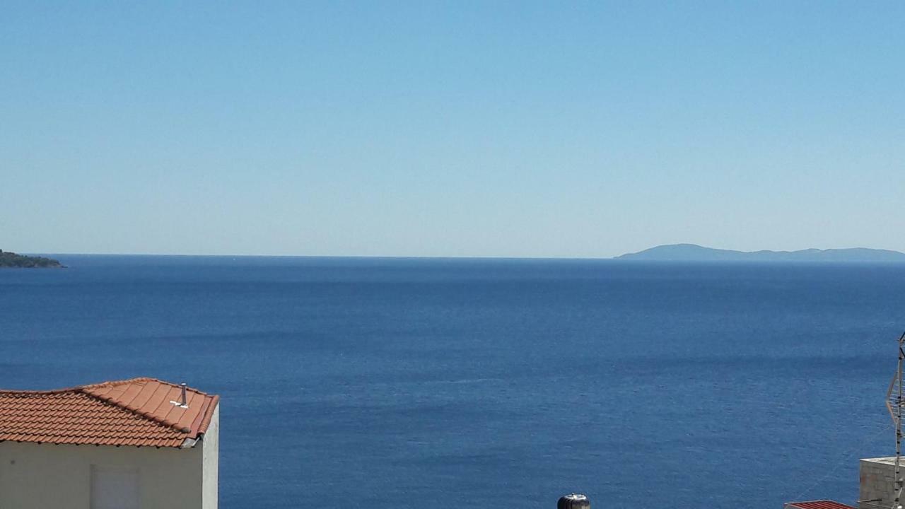 Casa Bianca Μεζονέτα Με Θέα Στη Θάλασσα Lägenhet Neos Marmaras Exteriör bild