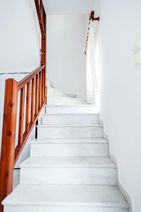 Casa Bianca Μεζονέτα Με Θέα Στη Θάλασσα Lägenhet Neos Marmaras Exteriör bild