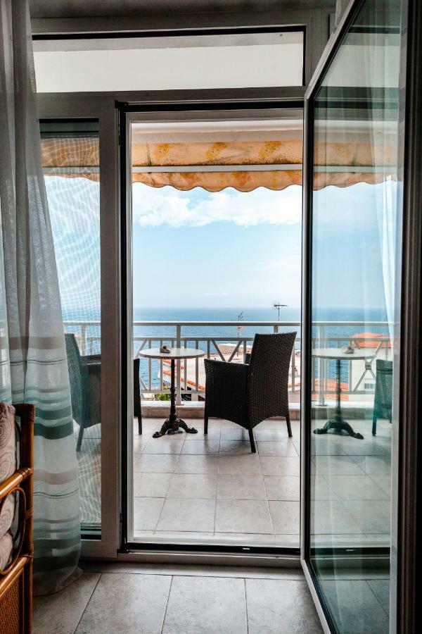 Casa Bianca Μεζονέτα Με Θέα Στη Θάλασσα Lägenhet Neos Marmaras Exteriör bild