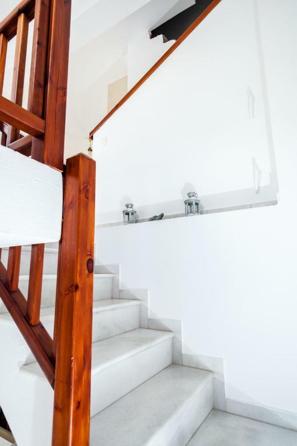 Casa Bianca Μεζονέτα Με Θέα Στη Θάλασσα Lägenhet Neos Marmaras Exteriör bild