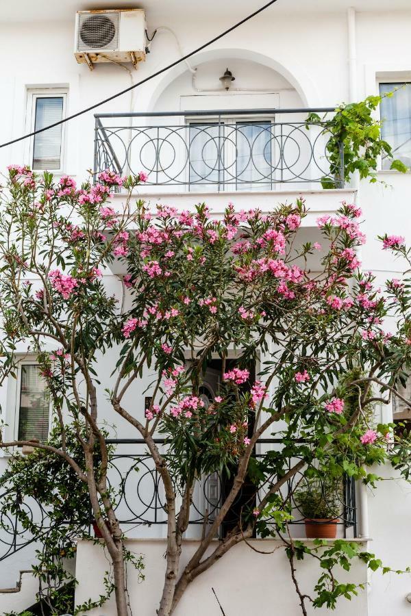 Casa Bianca Μεζονέτα Με Θέα Στη Θάλασσα Lägenhet Neos Marmaras Exteriör bild